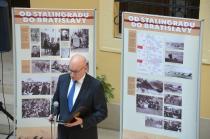 OD STALINGRADU DO BRATISLAVY Panelová výstava fotografií k 72. výročiu oslobodenia Bratislavy