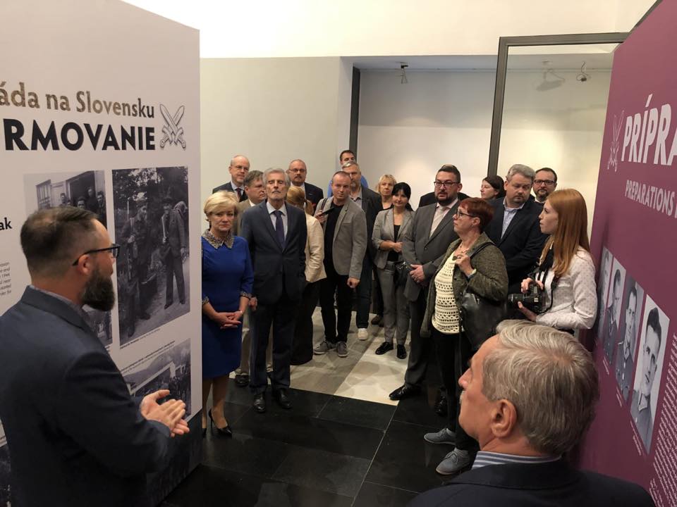 Prahliadka pavilónov na svetovej výstave EXPO 2015