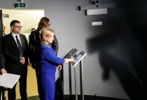 Na Bratislavskom hrade otvorila ministerka kultúry svetovú výstavu