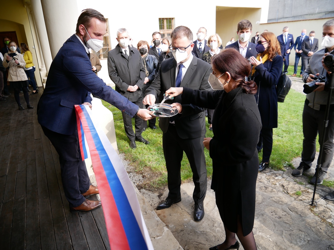 Štátna tajomníčka otvorila novú výstavu venovanú generálovi Štefánikovi. Urobila tak v predvečer spomienky jeho tragického úmrtia