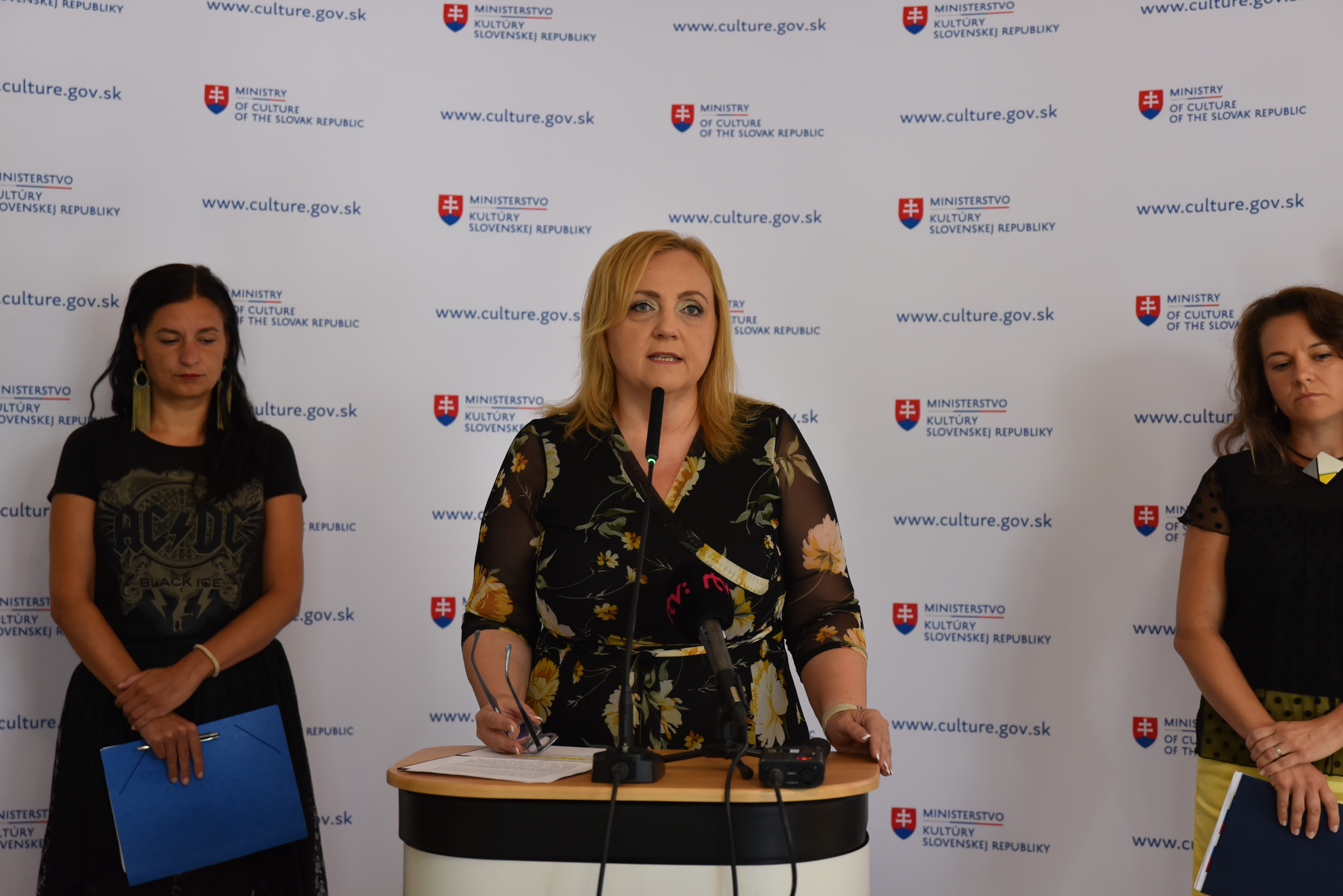 Ministerstvo kultúry iniciuje projekt na ochranu detí pred manipulatívnymi skupinami