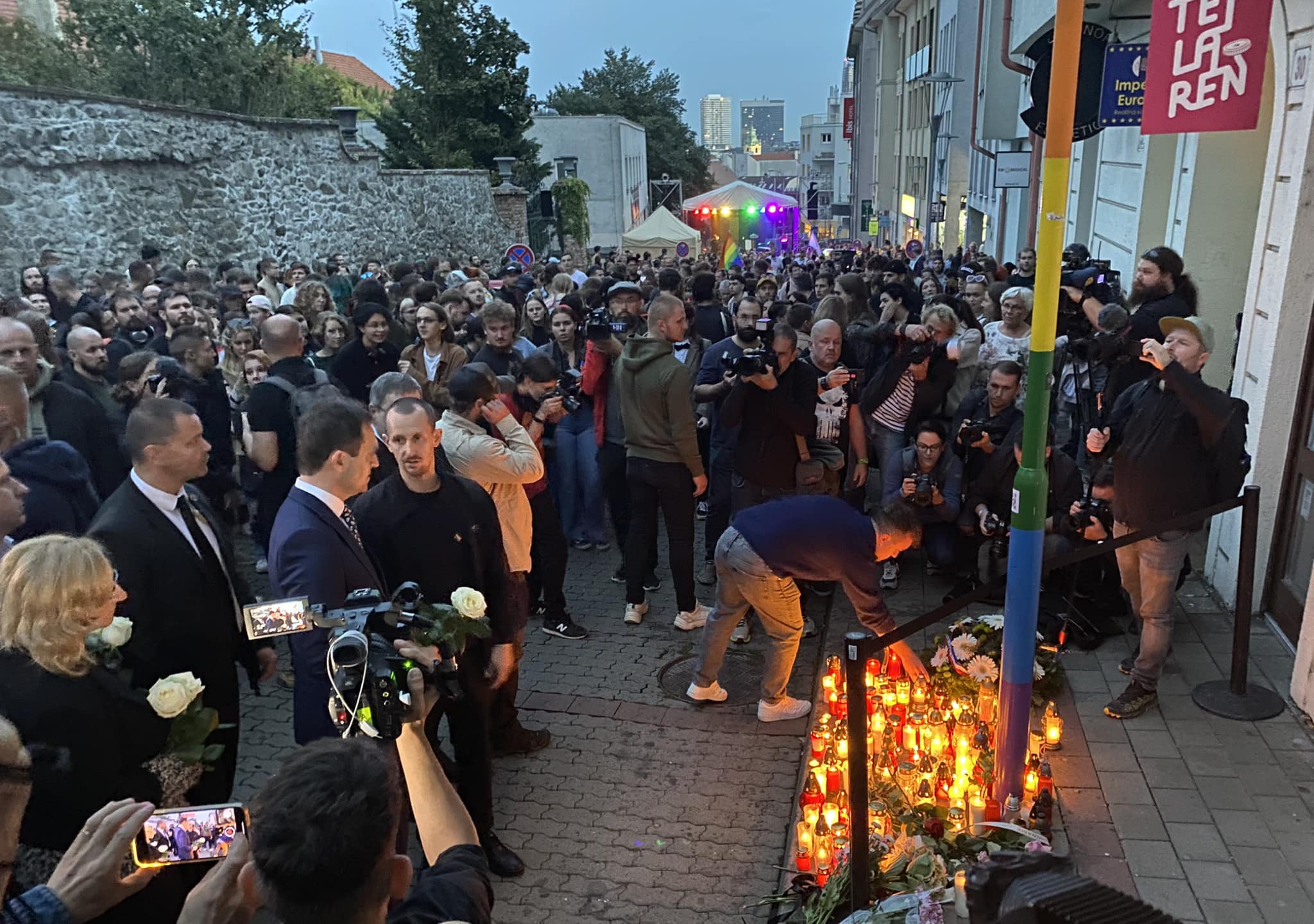 Ministerka kultúry Silvia Hroncová si uctila pamiatku zavraždených Juraja a Matúša na Zámockej ulici