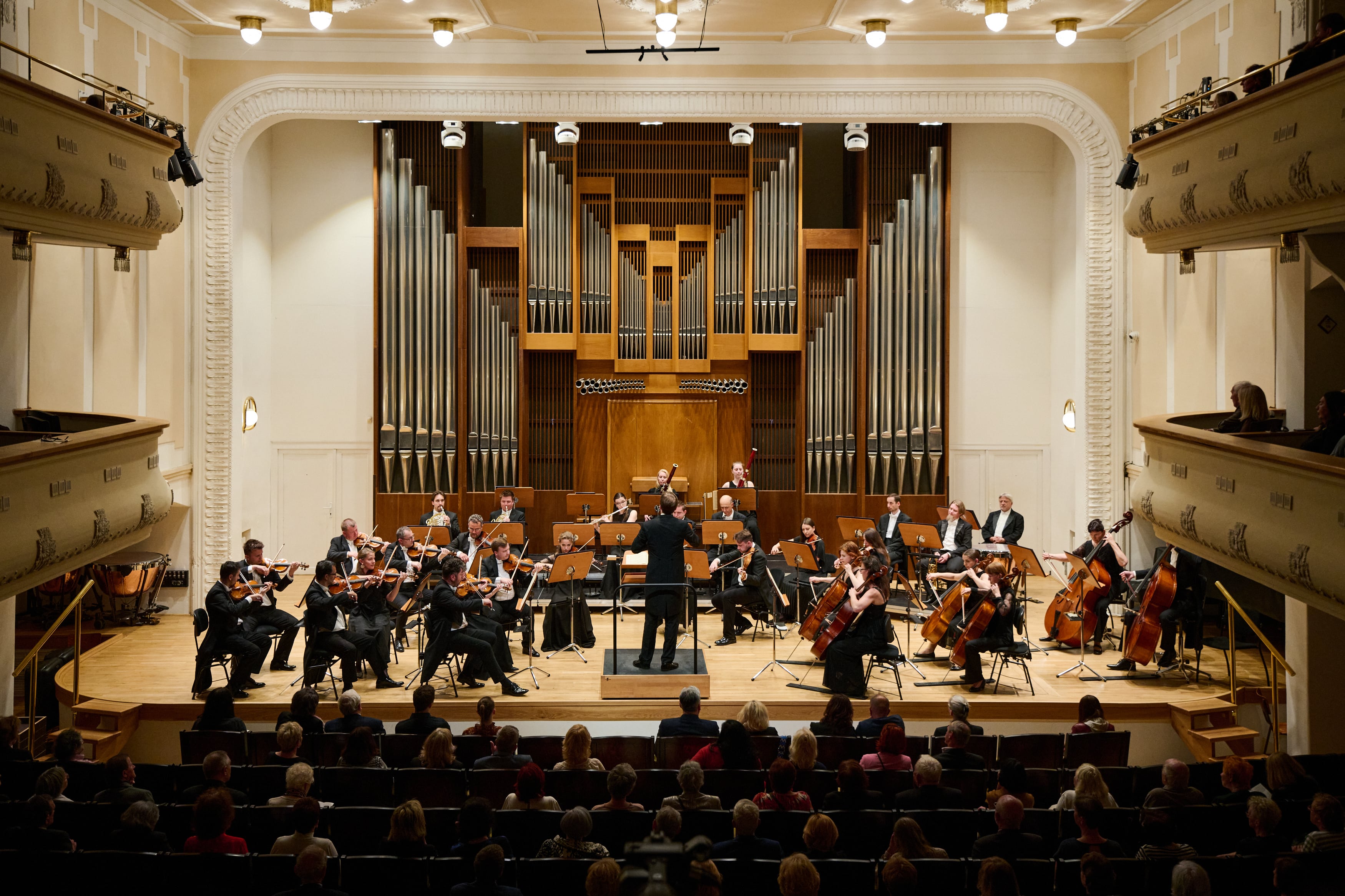 ŠTÁTNY KOMORNÝ ORCHESTER ŽILINA SPÚŠŤA PREDAJ ABONENTNÝCH VSTUPENIEK NA 52. KONCERTNÚ SEZÓNU 2025/2026