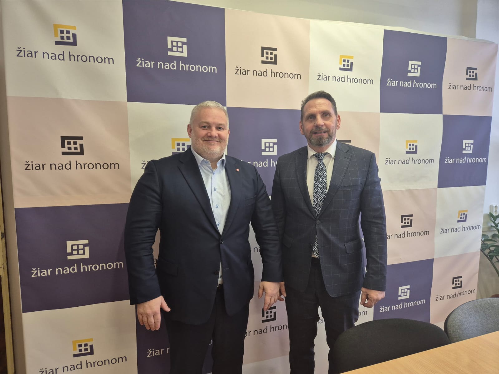 Štátny tajomník Ministerstva kultúry SR Mário Maruška sa stretol s primátorom mesta Žiar nad Hronom Petrom Antalom