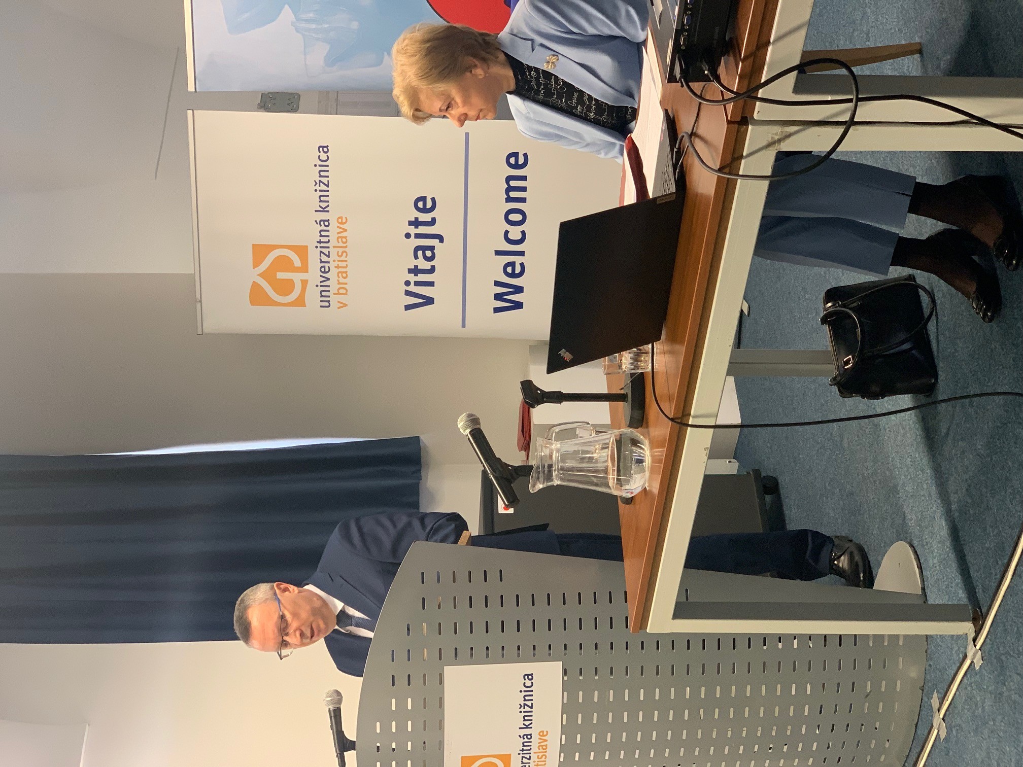 Štátny tajomník ministerstva kultúry SR Tibor Bernaťák sa zúčastnil na vedeckej konferencii venovanej skladbe slovenského jazyka