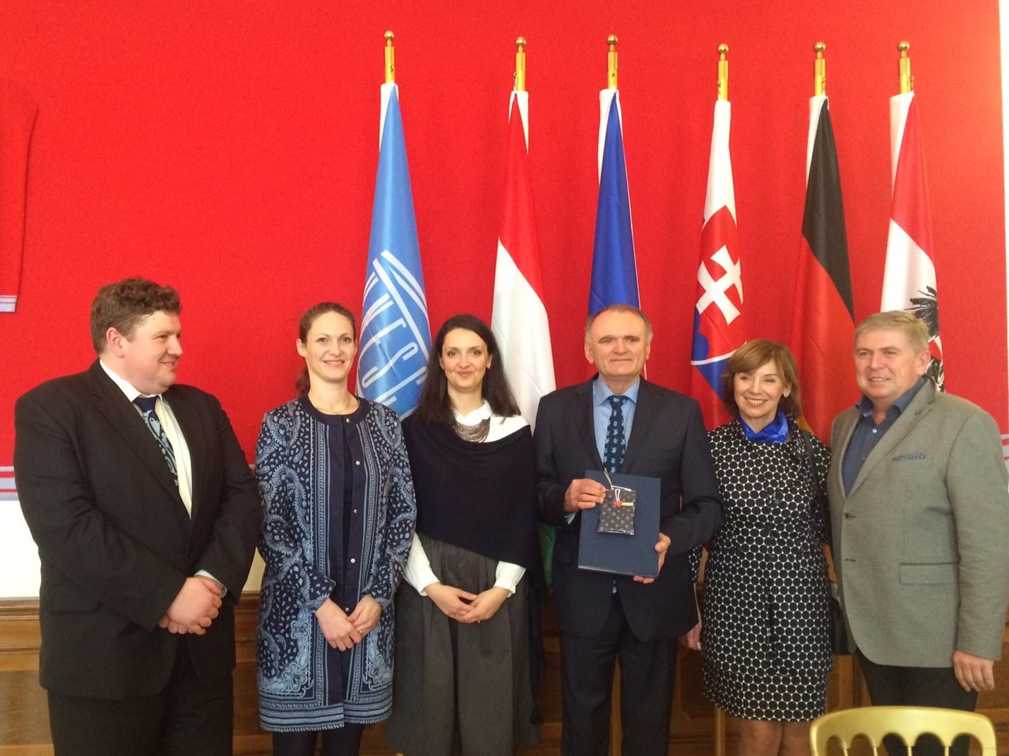 Slovenská delegácia zľava: Radoslav Ragač, Barbora Morongová, Ľubica Voľanská, Ivan Sečík, Alena Heribanová, Juraj Hamar